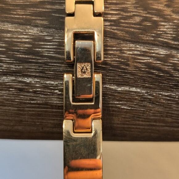 VTG Anne Klein Gold Tone Cut Out Lion Pierced Earrings & Oval Bar Hinge Bracelet - Picture 7 of 8